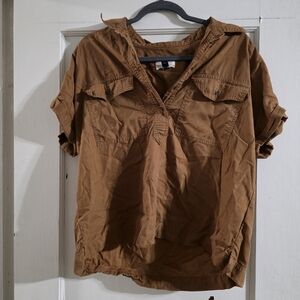 Universal Thread Women's Tan Button-Up Blouse